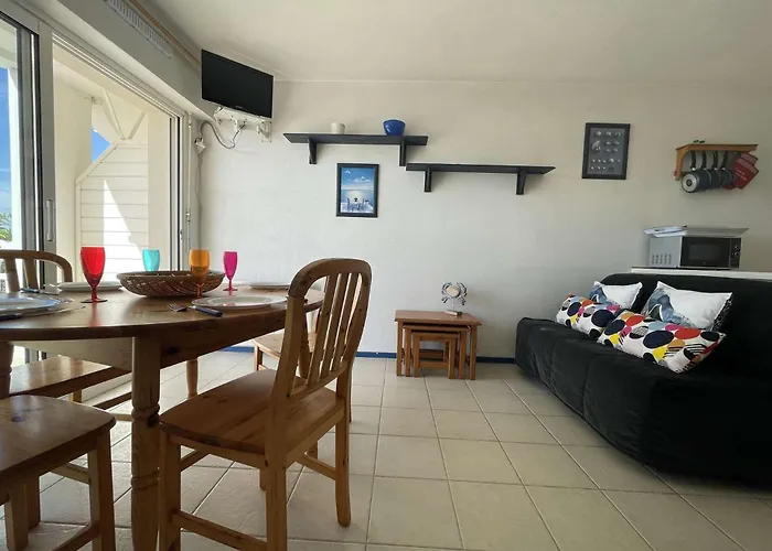 Apartment Appt 1 Piece - - Cl090-002 *