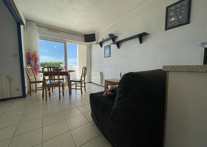 Apartment Appt 1 Piece - - Cl090-002 *